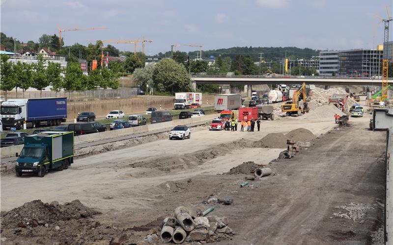 Verkehr auf neuer Betonfahrbahn: Voll- und Teilsperrungen auf der Autobahn