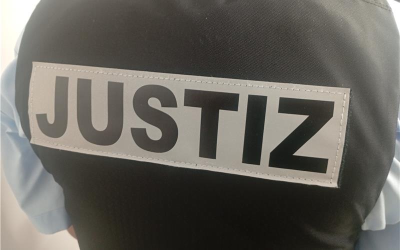 Professor soll sich an Kind vergangen haben