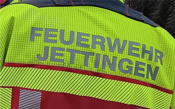 Schwelbrand in Jettingen ruft Feuerwehr auf den Plan