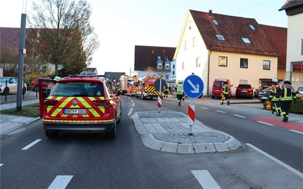Schwere Brandstiftung: 41-Jähriger attackiert Spezialeinsatzkommando der Polizei