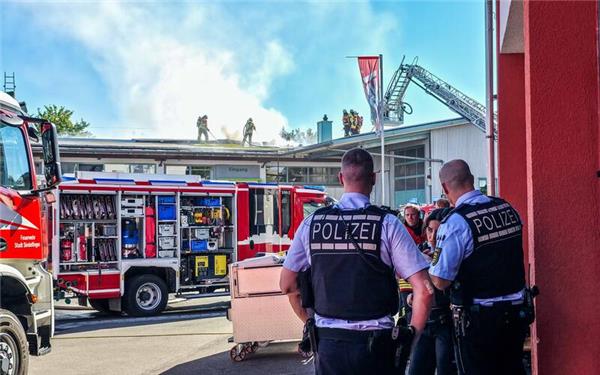 Brand in Tauchshop fordert am Donnerstag in Holzgerlingen vier Verletzte