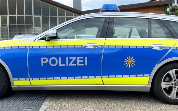 Mann verfolgt nach Streit seine Ehefrau mit einem Messer