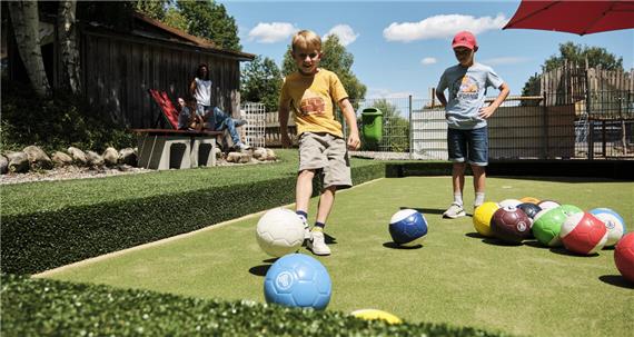 „Gäubote“-Familien-Tour: Billard, Fußball und Golf in einem