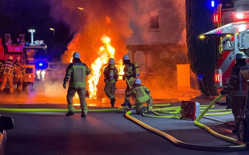 Brandstiftung in Sindelfinger Hochhaus? Polizei nimmt offenbar Verdächtigen fest 