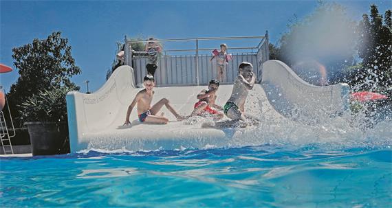 „Gäubote“-Familien-Tour: Badevergnügen bei jeder Wetterlage