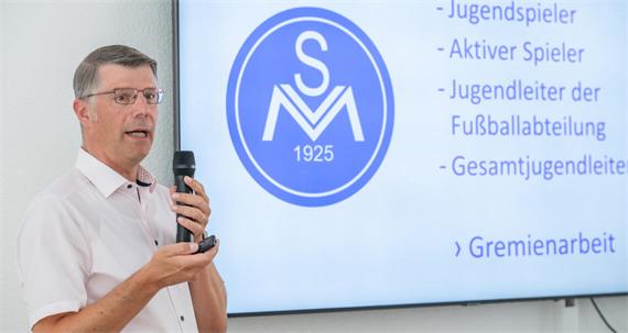 Als DFB-Stratege auch für Fannähe zuständig