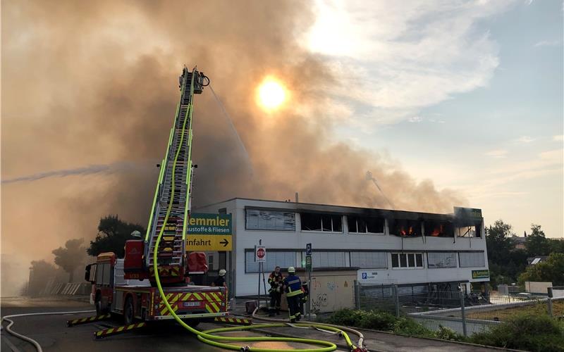 Großbrand in Herrenberg: Keine Verletzten Großbrand in Herrenberg: Keine Verletzten