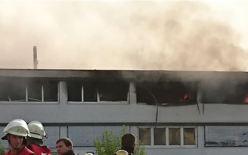 Großbrand in Herrenberg: Keine Verletzten Großbrand in Herrenberg: Keine Verletzten