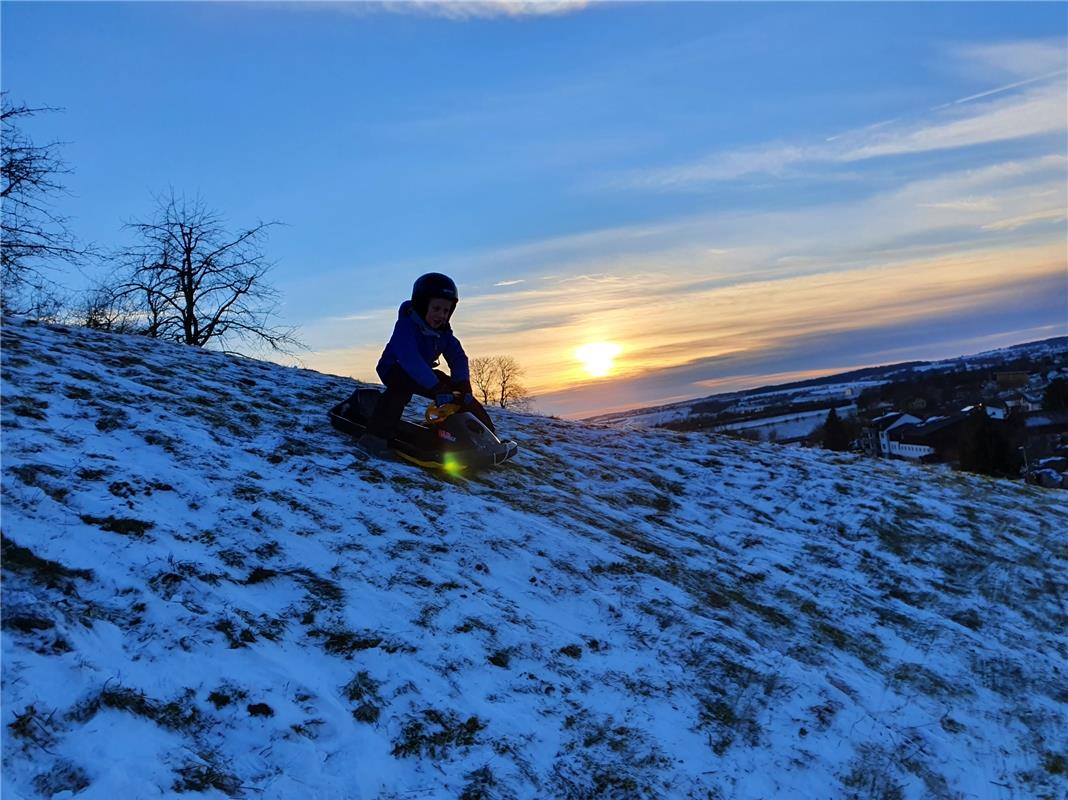 Bob fahren bis zum Sonnenuntergang, abgelichtet von Silke Elsner in Mönchberg. 