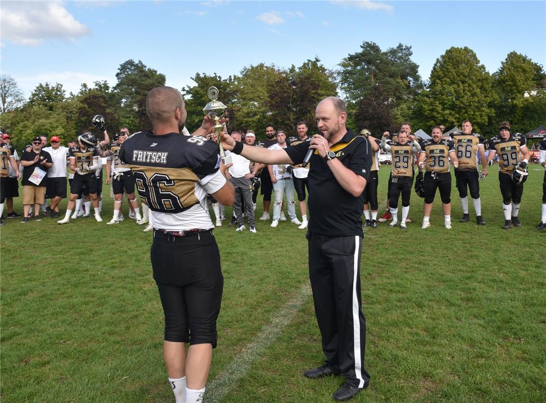 Bondorf, Sportplatz, American Football, Landesliga, Bondorf Bulls - Red Knights ...