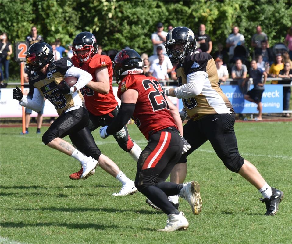 Bondorf, Sportplatz, American Football, Landesliga, Bondorf Bulls - Red Knights ...