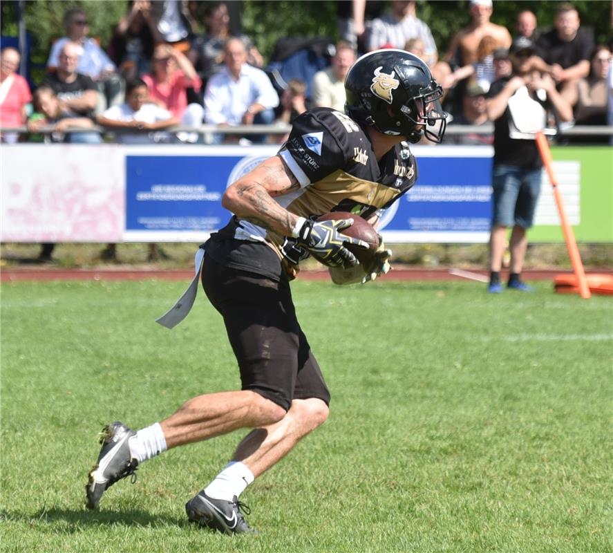 Bondorf, Sportplatz, American Football, Landesliga, Bondorf Bulls - Red Knights ...