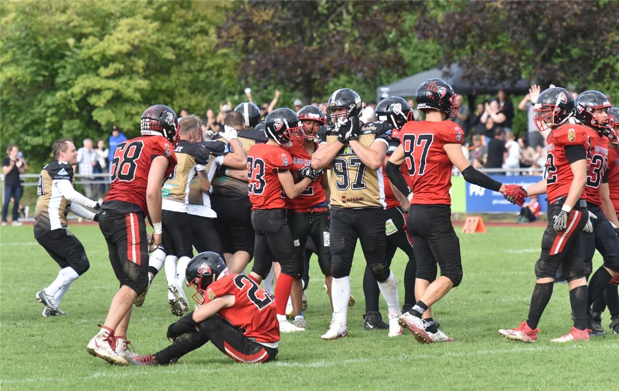 Bondorf, Sportplatz, American Football, Landesliga, Bondorf Bulls - Red Knights ...