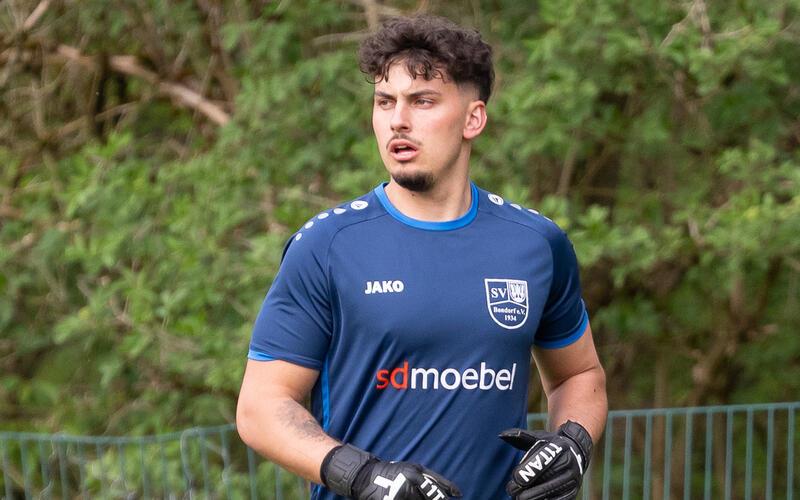 Bondorfs Keeper Marcel Welte kann es nicht nur im Tor, sondern er ist auch ein torgefährlicher Feldspieler. GB-Foto: Vecsey