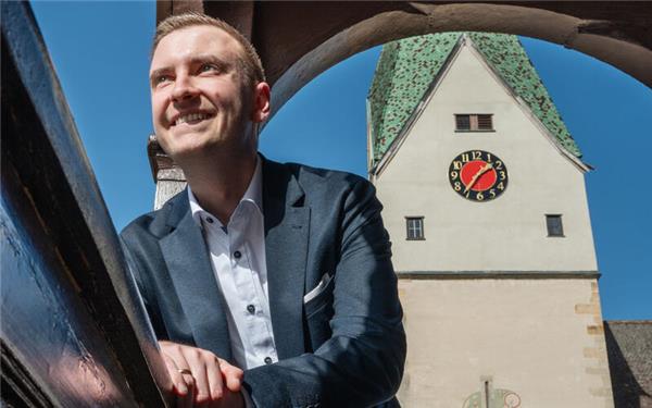 Bürgermeisterkandidat Jan-Benedikt Thoma: „Ich bin von hier – bringe aber frischen Wind mit.“GB-Foto: Vecsey