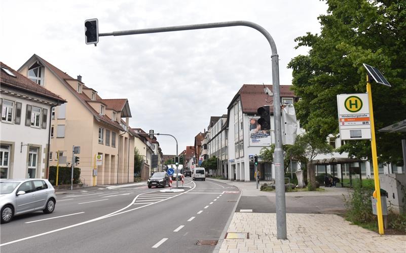Sperrung der Hindenburgstraße: Umleitungen auf Buslinien 791 und 794 Bushaltestelle in der HindenburgstraßeGB-Foto (Archiv): Vecsey