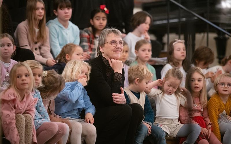 Christa Feige sagt nach drei Jahrzehnten als Leiterin der Kinder- und Jugendkantorei „ade“. GB-Foto: Schmidt