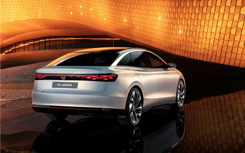 Aerodynamisch – wie’s im Namen steht Concept Car ID. Aero: Die Serienversion für Europa soll 2023 vom Band laufen.