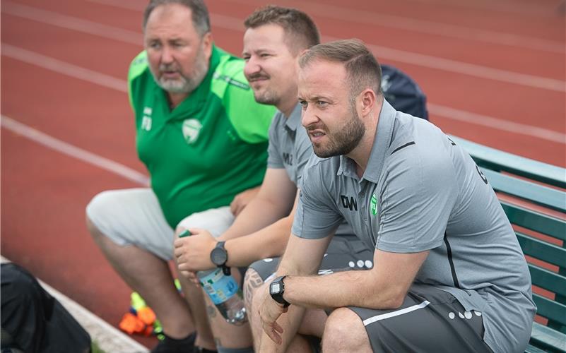 Gäu-Duell ist im Finale möglich Daniel Wahnsiedler und Manuel Zug (von rechts), das Trainergespann des Bezirksligisten VfL Herrenberg, muss mit seinem Team im Pokal-Viertelfinale beim A-Ligisten ASV Botnang antreten.