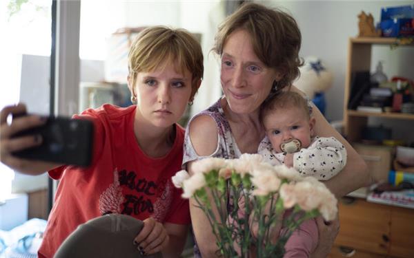 Das Alltagsdrama „Jeunes Mères – Junge Mütter“ begleitet vier grundverschiedene junge Frauen, die das Schicksal eint, früh zur Mutter geworden zu sein.GB-Foto: Wild Bunch Germany/Christine Plenus