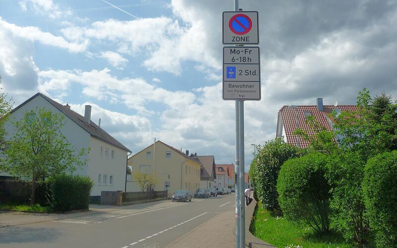 Das Anwohnerparken wie in der Nähe des Bahnhofs soll es nach dem von der Gemeindeverwaltung favorisierten System in Gärtringen nicht mehr geben. GB-Foto: Reichert
