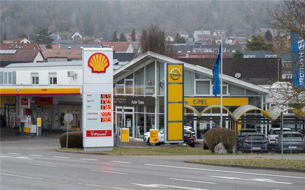 Das Autohaus an der Tübinger Straße in Herrenberg gehört ab April zur Kummich Fahrzeugwelt.GB-Foto: Vecsey