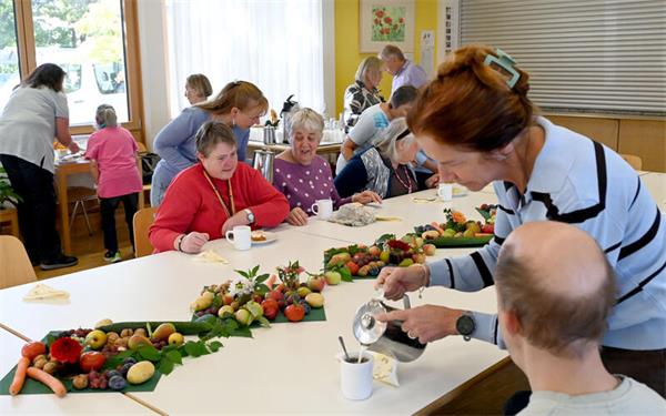 Das Erntedankfest bot ein gemütliches Beisammensein. GB-Foto: Holom