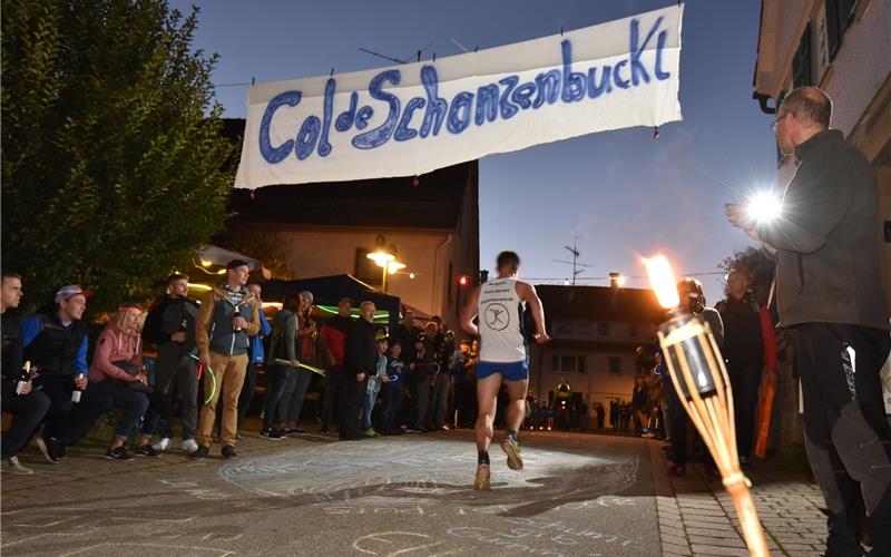 Das Event lebt von den vielen Zuschauern und der Stimmung wie hier am Col de Schanzenbuckl GB-Foto (Archiv): Vecsey