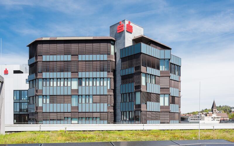 Das Hochhaus. GB-Foto: Kreissparkasse
