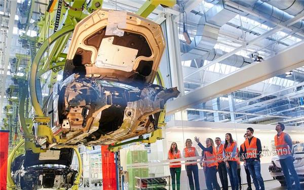 Das Mercedes-Benz Werk in Sindelfingen peilt Erweiterung innerhalb der eigenen Fläche an. GB-Foto: gb