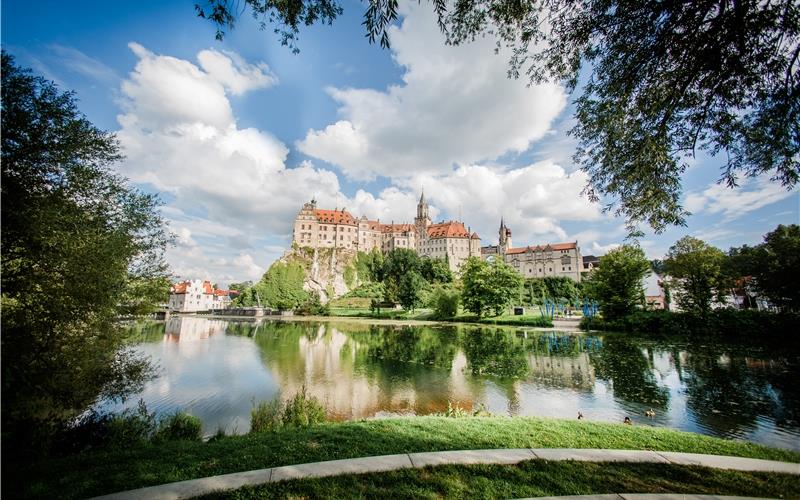 „Gäubote“-Familien-Tour: Mittelalterliche Trutzburg und fürstliche Residenz Das Schloss Sigmaringen ist seit fast 500 Jahren der Stammsitz eines der ältesten und bedeutendsten Adelsgeschlechter Europas. GB-Foto: Hohenzollern-Schloss Sigmaringen/Meli Straub