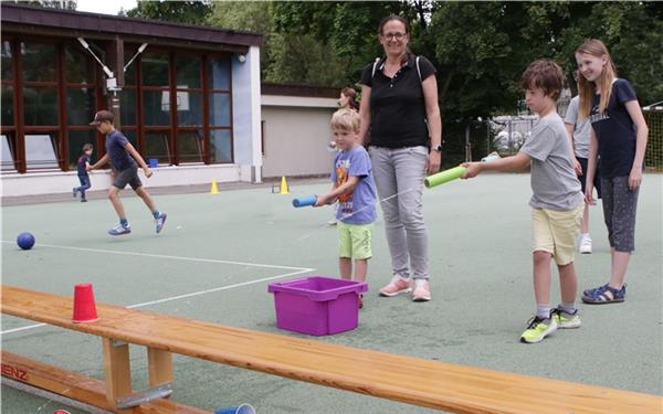 Das Schulfest an der Friedrich-Fröbel-Schule beschert den Kindern viele spaßige Erlebnisse. GB-Foto: Bäuerle
