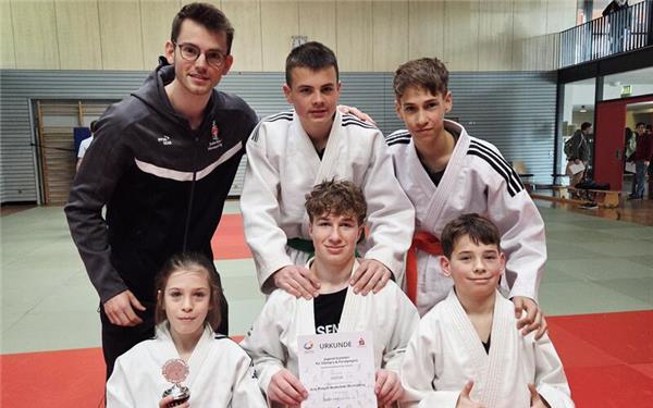 Das Schulteam der Herrenberger Jerg-Ratgeb-Realschule zog ins Landesfinale von „Jugend trainiert für Olympia“ ein. GB-Foto: gb