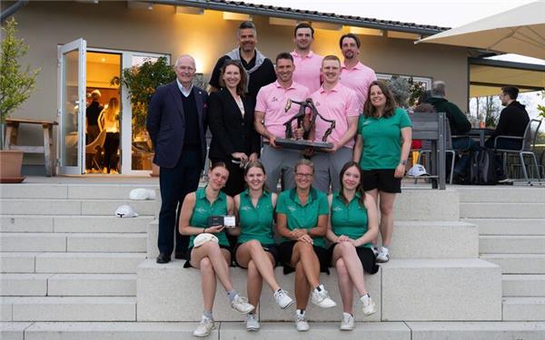 Das Siegerteam des GC Domäne Niederreutin. GB-Foto: gb