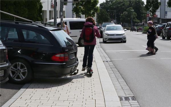 Das Thema Parken soll auch bei Bürger-Workshops behandelt werden. GB-Foto (Archiv): Bäuerle