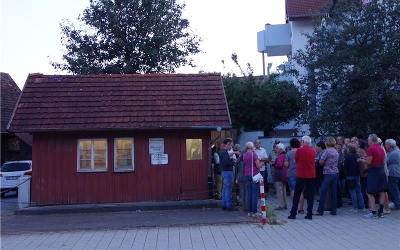 Das ehemalige „Waaghäusle“ an der Hauptstraße bildete den Abschluss der Führung GB-Foto: Straub