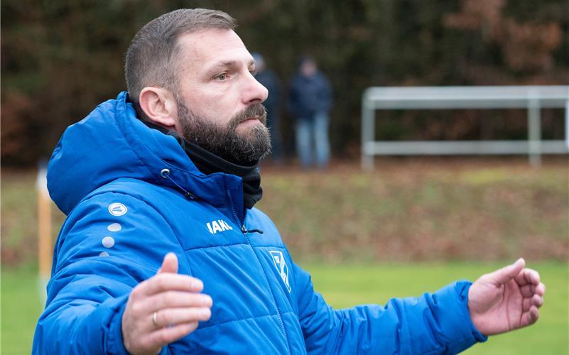 „Das kann nicht unser Anspruch sein“: Besnik Gllogjani lavierte mit Kuppingen zuletzt nah an der Abstiegszone. GB-Foto: Vecsey