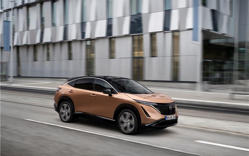 Auf Ergonomie und Komfort ausgelegt Das neuevollelektrischeCrossover-Modellvon Nissan:Beim Ariya soll der Mensch imMittelpunkt stehen.GB-Fotos: gb