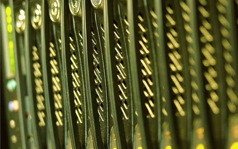 Weitere Verhaftungen im Fall EN Storage Datenserver – wie hier – dienten EN Storage als Lockmittel für AnlegerGB-Foto: mcconners