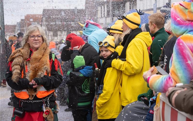 Narrenmekka Deckenpfronn: Bilder vom Fasnetsumzug