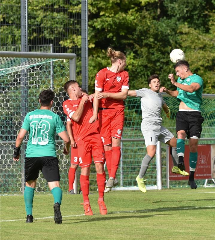 Deckenpfronn, Sportplatz, WFV-Pokal, SV Deckenpfronn (grün) - SSV Reutlingen (ro...