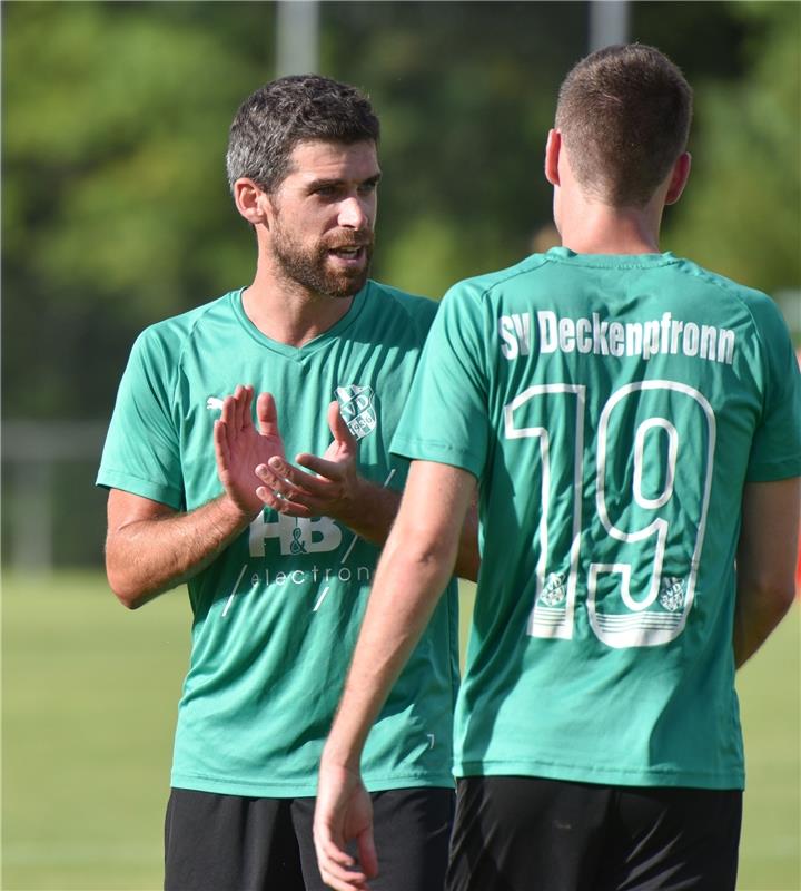 Deckenpfronn, Sportplatz, WFV-Pokal, SV Deckenpfronn (grün) - SSV Reutlingen (ro...