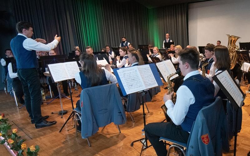 Dem Ende der Konzertpause fieberten die Mitglieder des Musikvereins Nufringen lange entgegen. GB-Foto: Vecsey