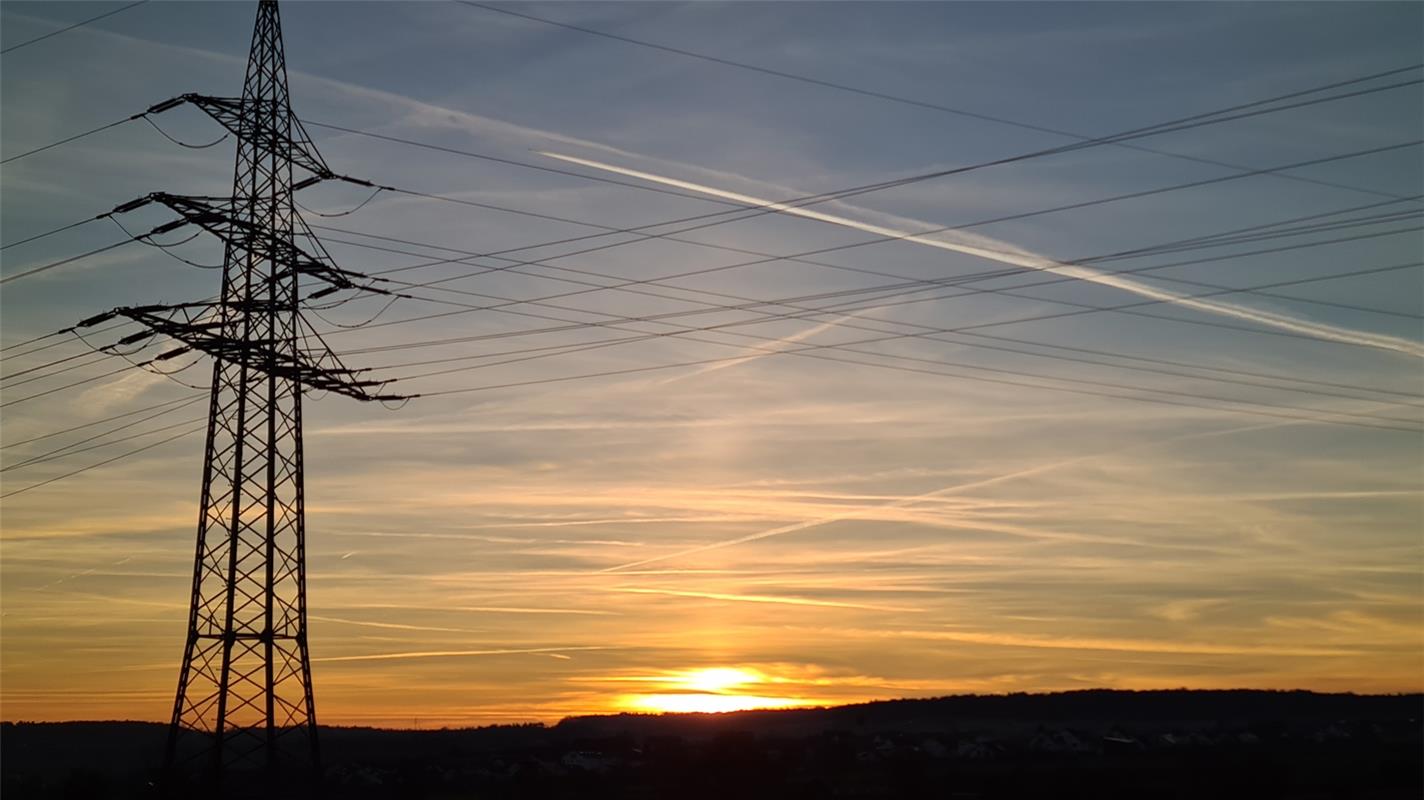 Den Sonnenuntergang zwischen Nufringen und Herrenberg hat am Neujahrstag Mirjam ...