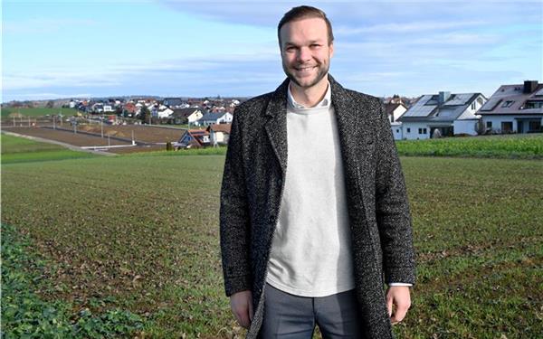 Den Traumberuf Bürgermeister wird Simon Speiser bald an seinem Wunsch- und Heimatort Nufringen ausüben. GB-Foto: Holom