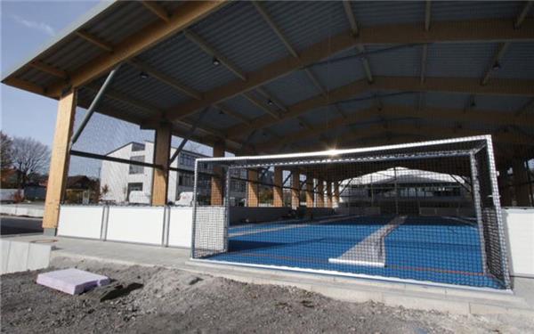 Der Bau der Kaltlufthalle ist schon weit vorangeschritten. GB-Foto: Bäuerle