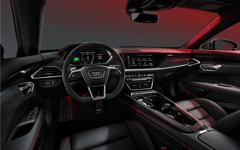 Der Blick ins Cockpit des Audi e-tron GT