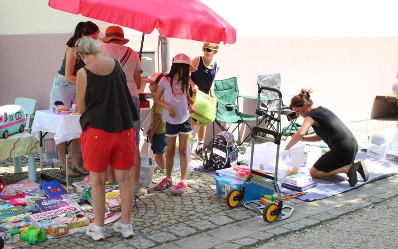 Der Bücherflohmarkt der Stadtbibliothek war ein voller Erfolg. GB-Foto: Baum