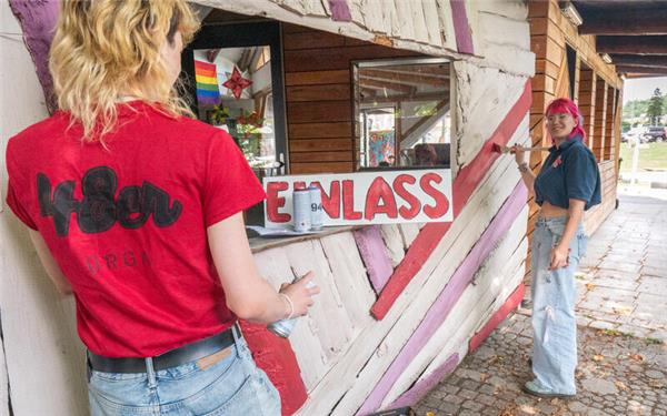 Der Eingangsbereich fürs Festival wird neu gestaltet. GB-Foto: Vecsey