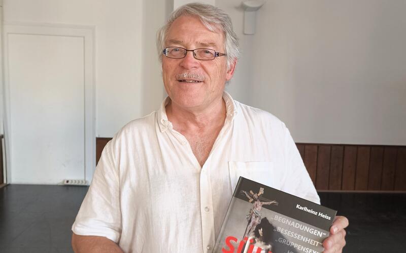 Der Entringer Autor Karlheinz Heiss präsentiert seine neuen Recherchen zu Missbrauch in der Katholischen Kirche. GB-Foto: Straub